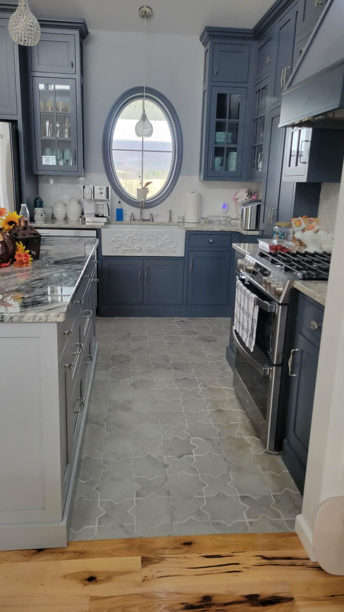 A freshly cleaned kitchen
